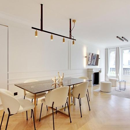 Stunning Apartment With View At The Very Heart Of Paris Ngoại thất bức ảnh
