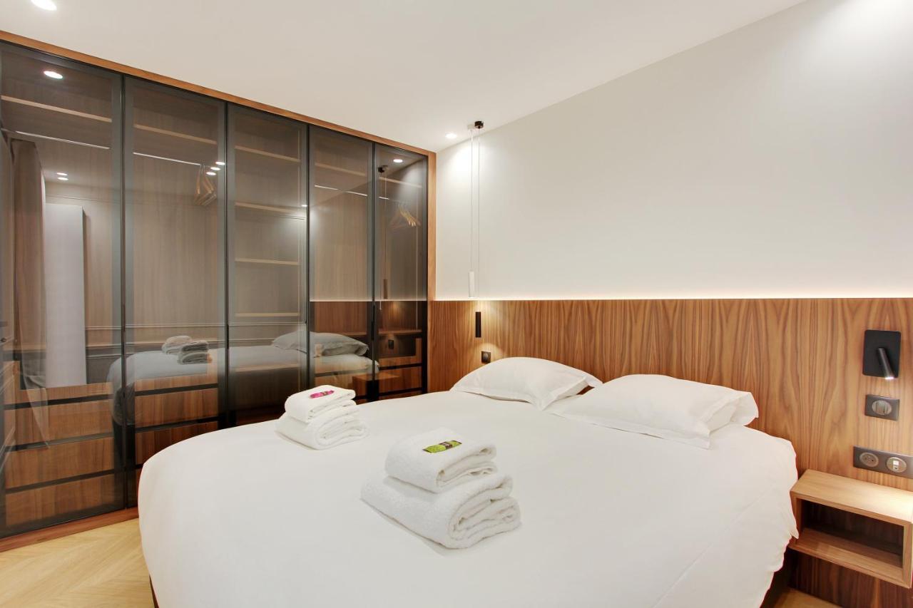Stunning Apartment With View At The Very Heart Of Paris Ngoại thất bức ảnh