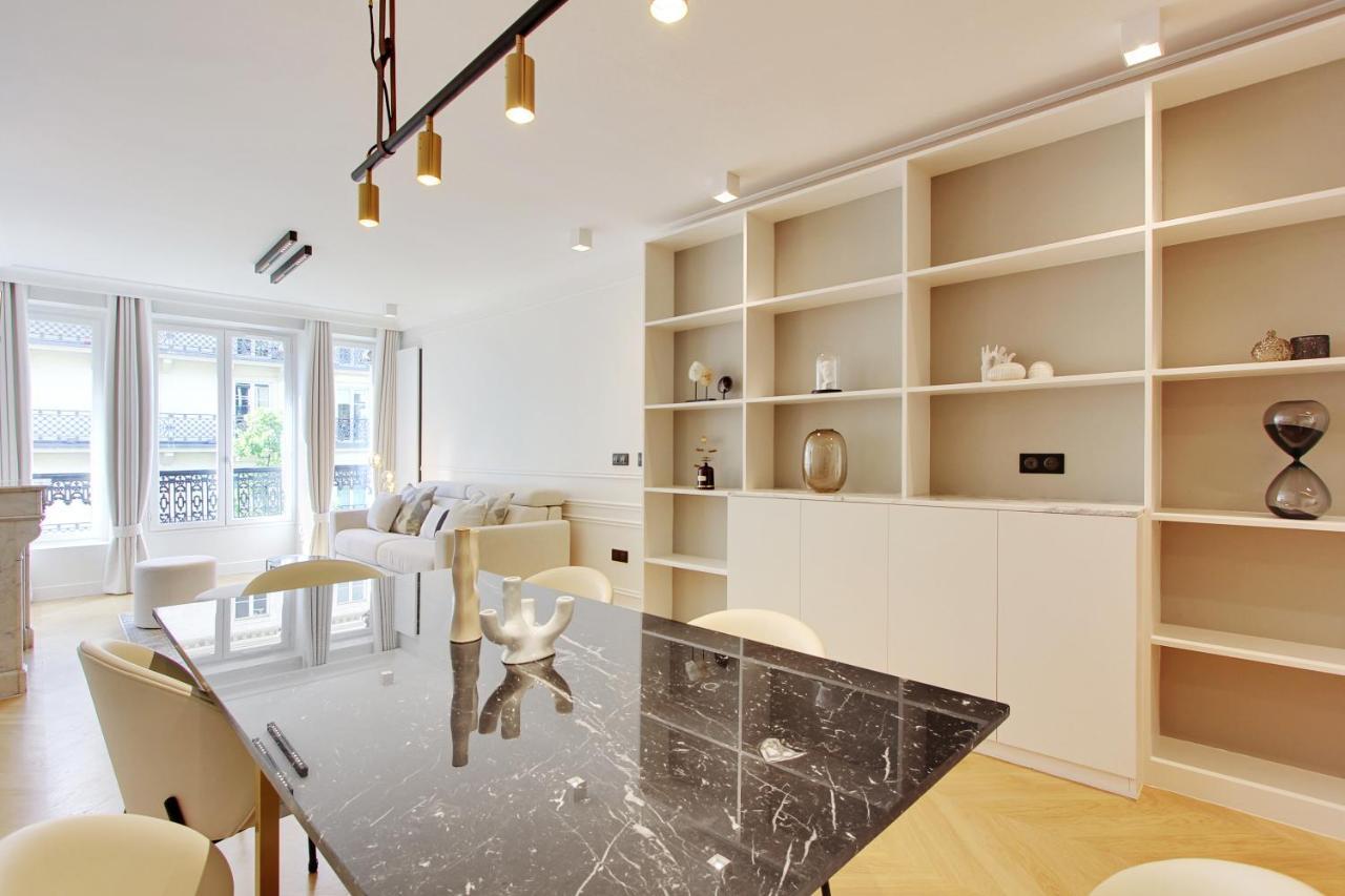 Stunning Apartment With View At The Very Heart Of Paris Ngoại thất bức ảnh